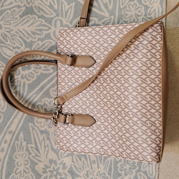 Nine West taupe and cream cross body satchel bag carried once - Picture 5 of 12